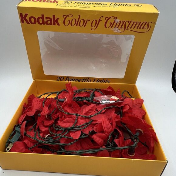 Vintage Red Kodak Poinsettia 20 Count Christmas String Lights Silk Flowers - Picture 1 of 8